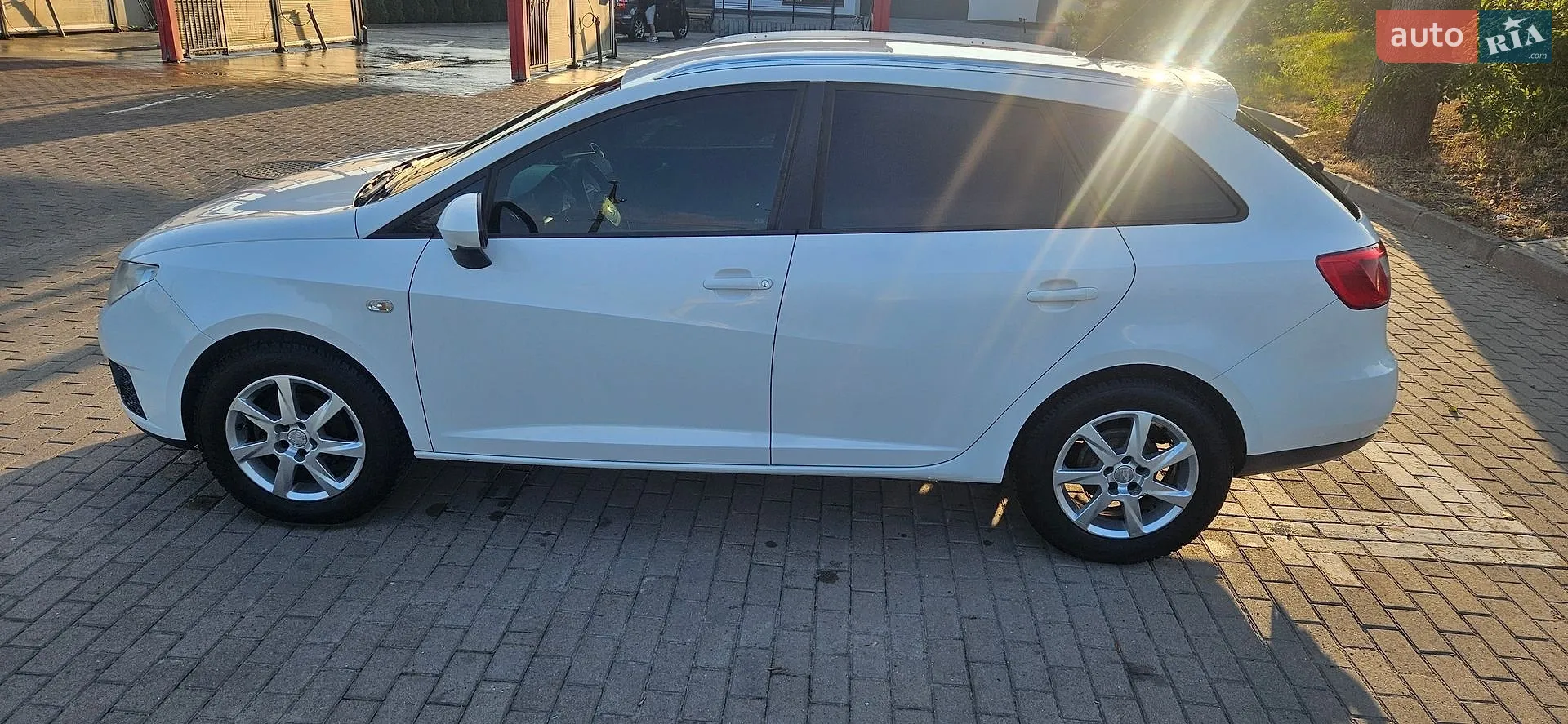 2011 SEAT Ibiza - мініатюра 8