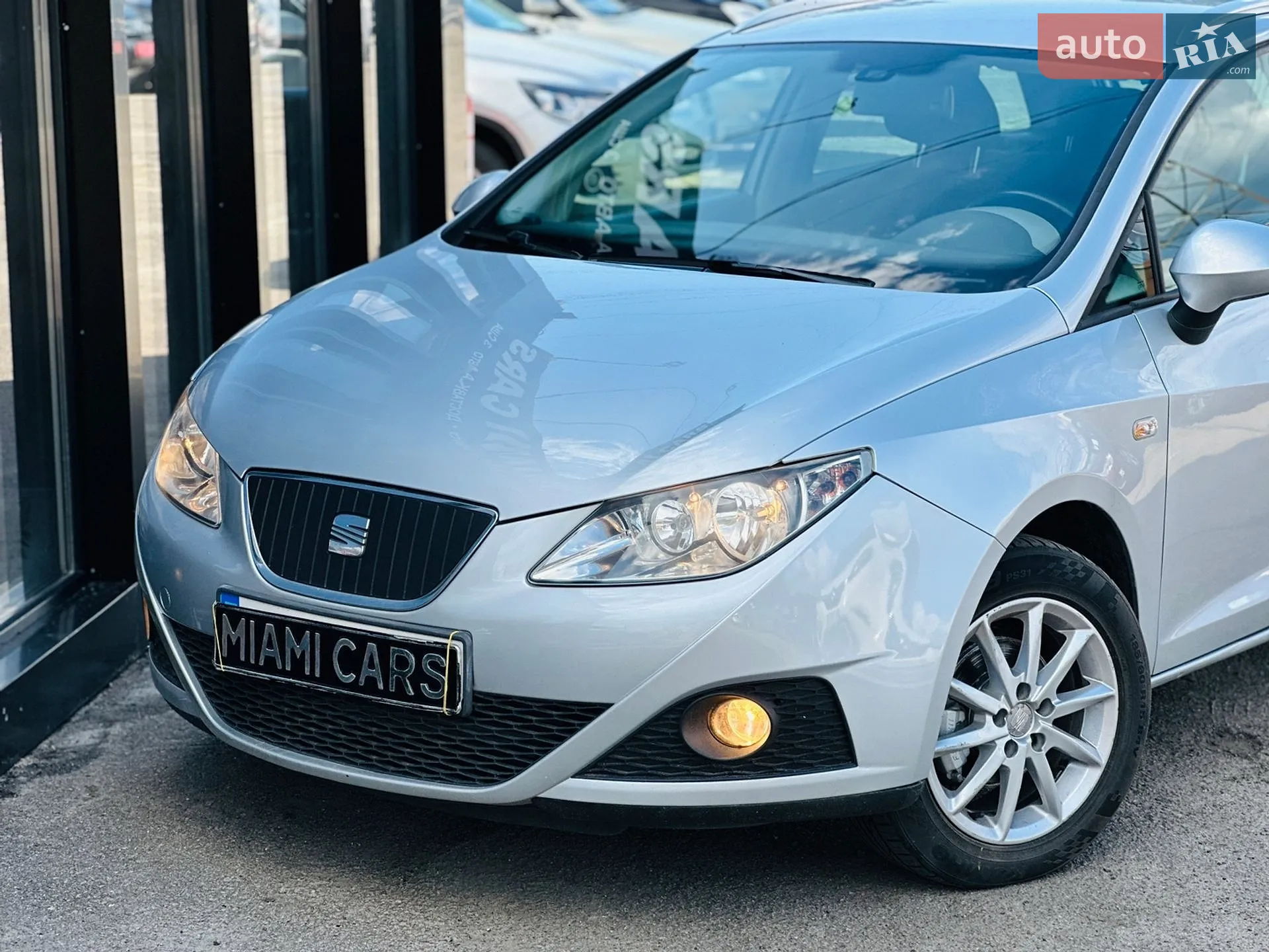 2011 SEAT Ibiza - мініатюра 2