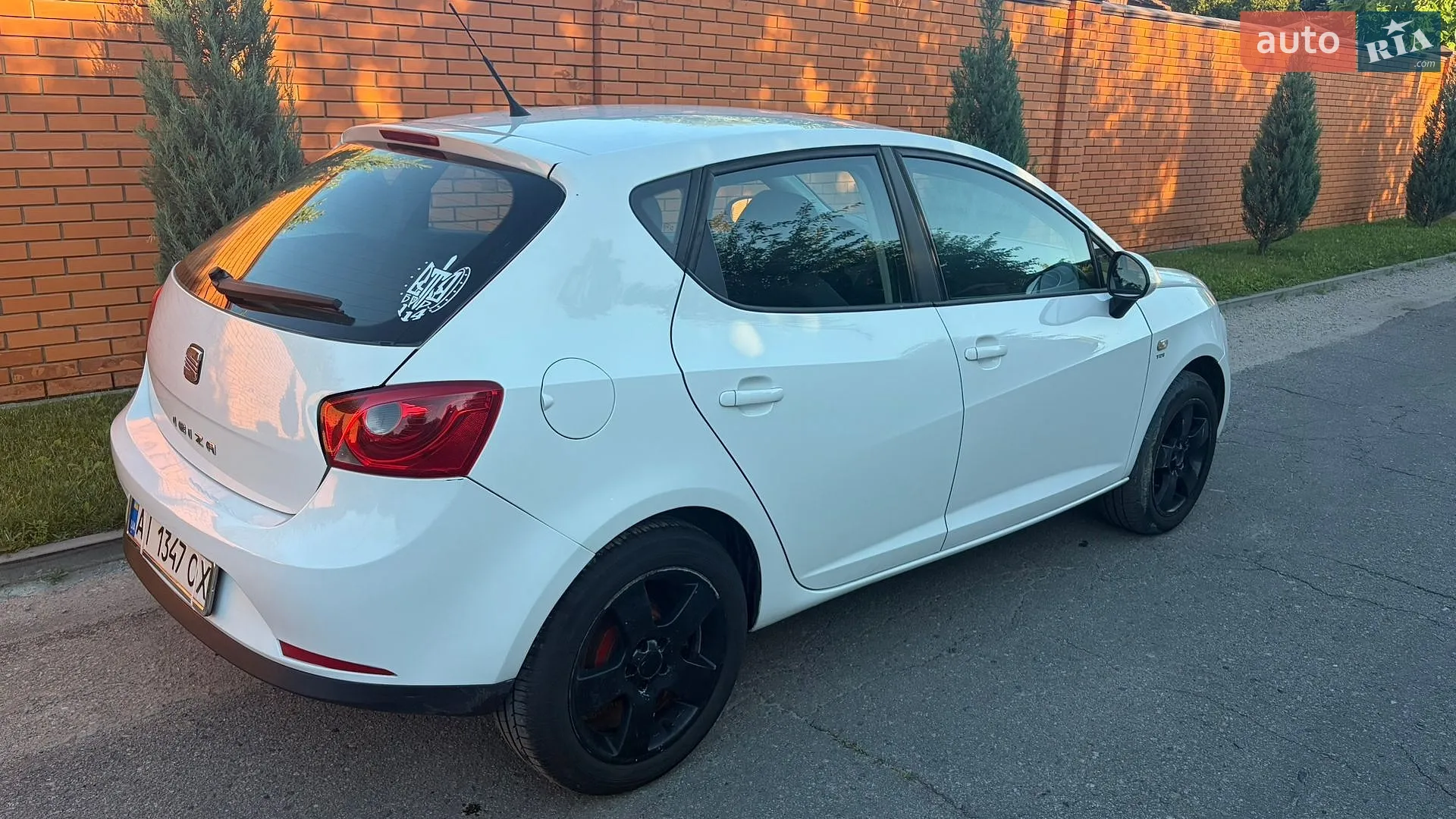 2011 SEAT Ibiza - мініатюра 2