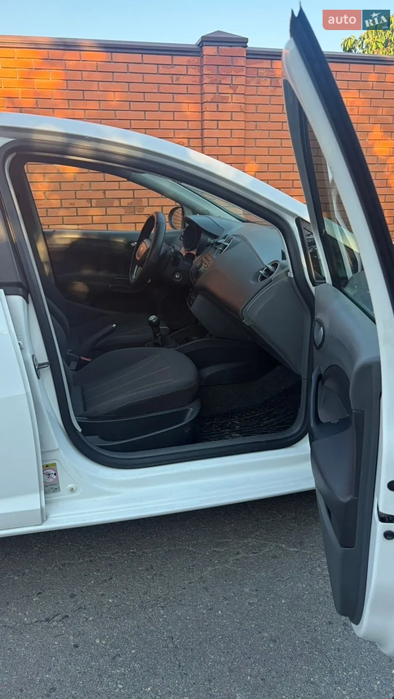 2011 SEAT Ibiza - мініатюра 8