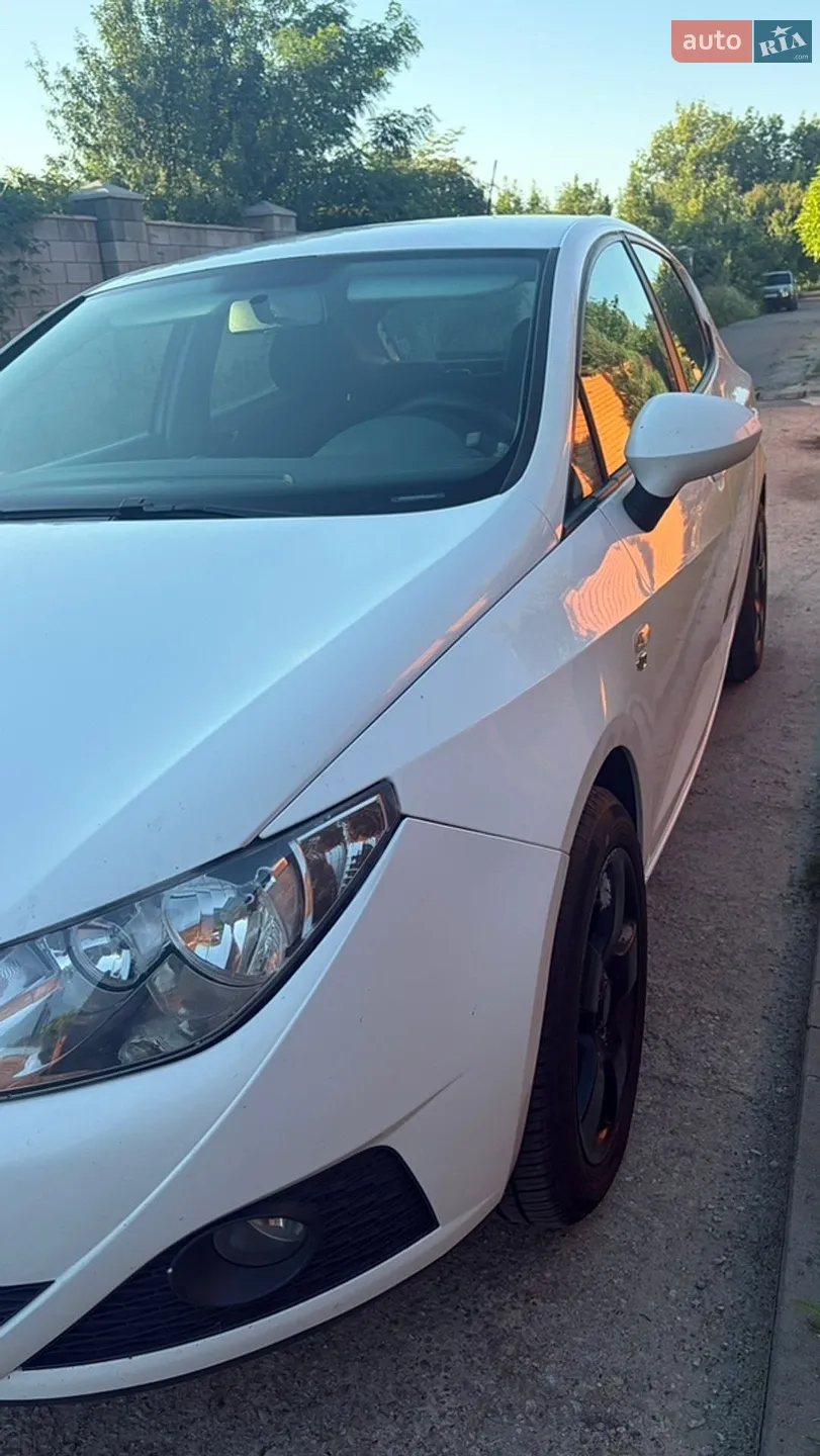 2011 SEAT Ibiza - мініатюра 12