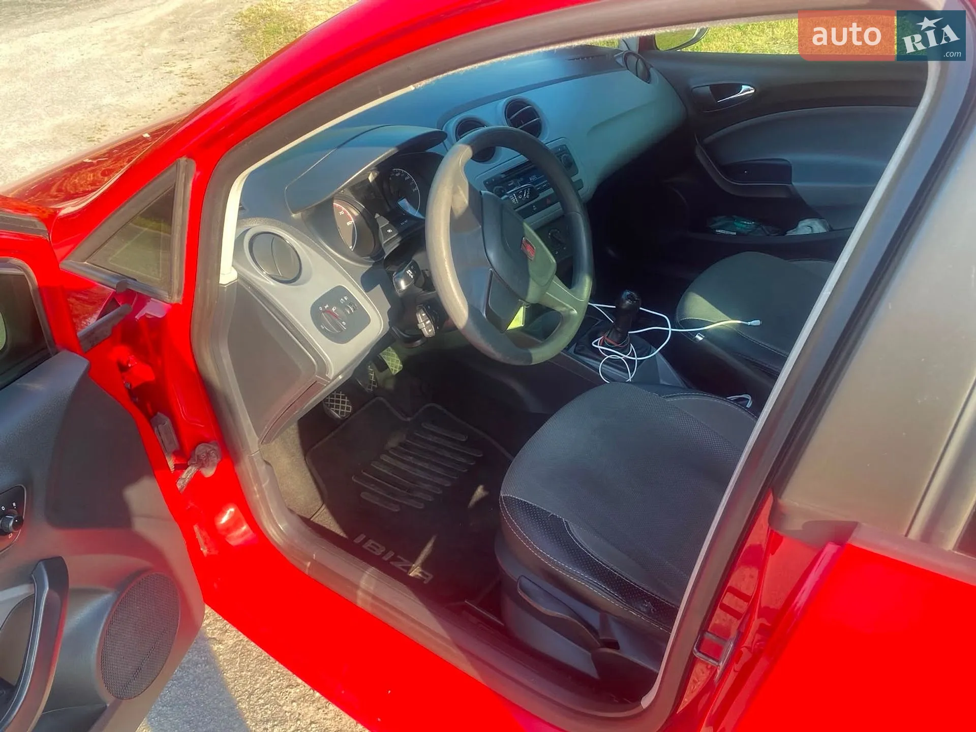 2014 SEAT Ibiza - мініатюра 6