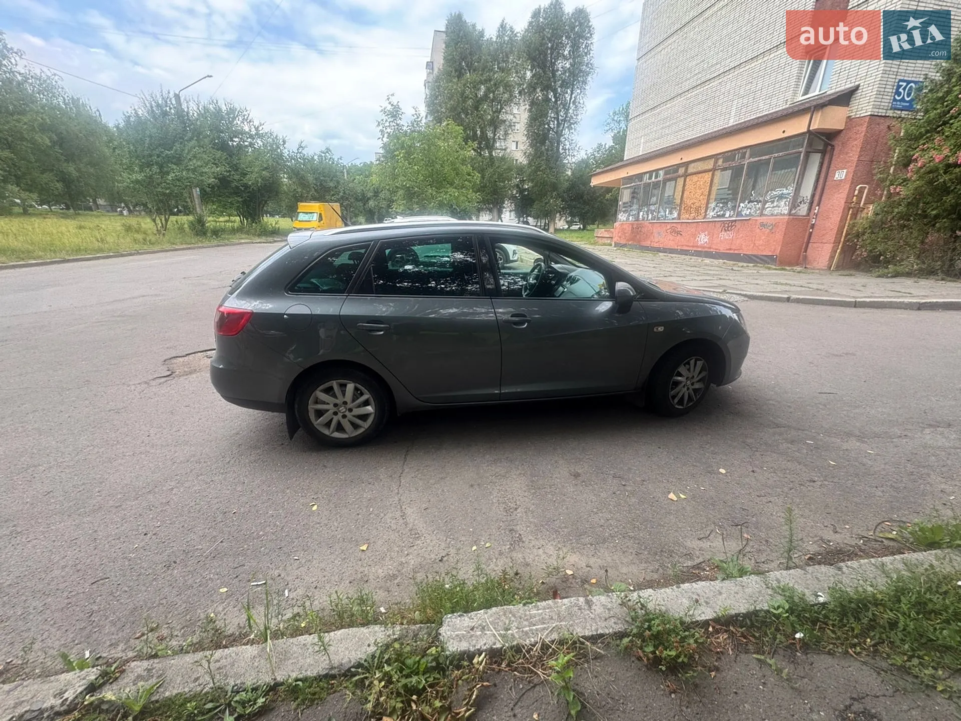 2012 SEAT Ibiza - мініатюра 2