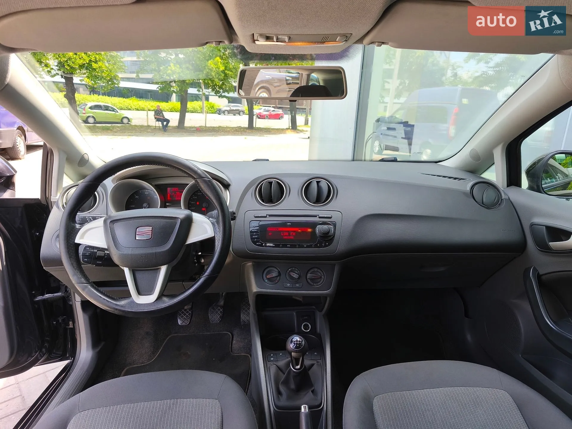 2010 SEAT Ibiza - мініатюра 15