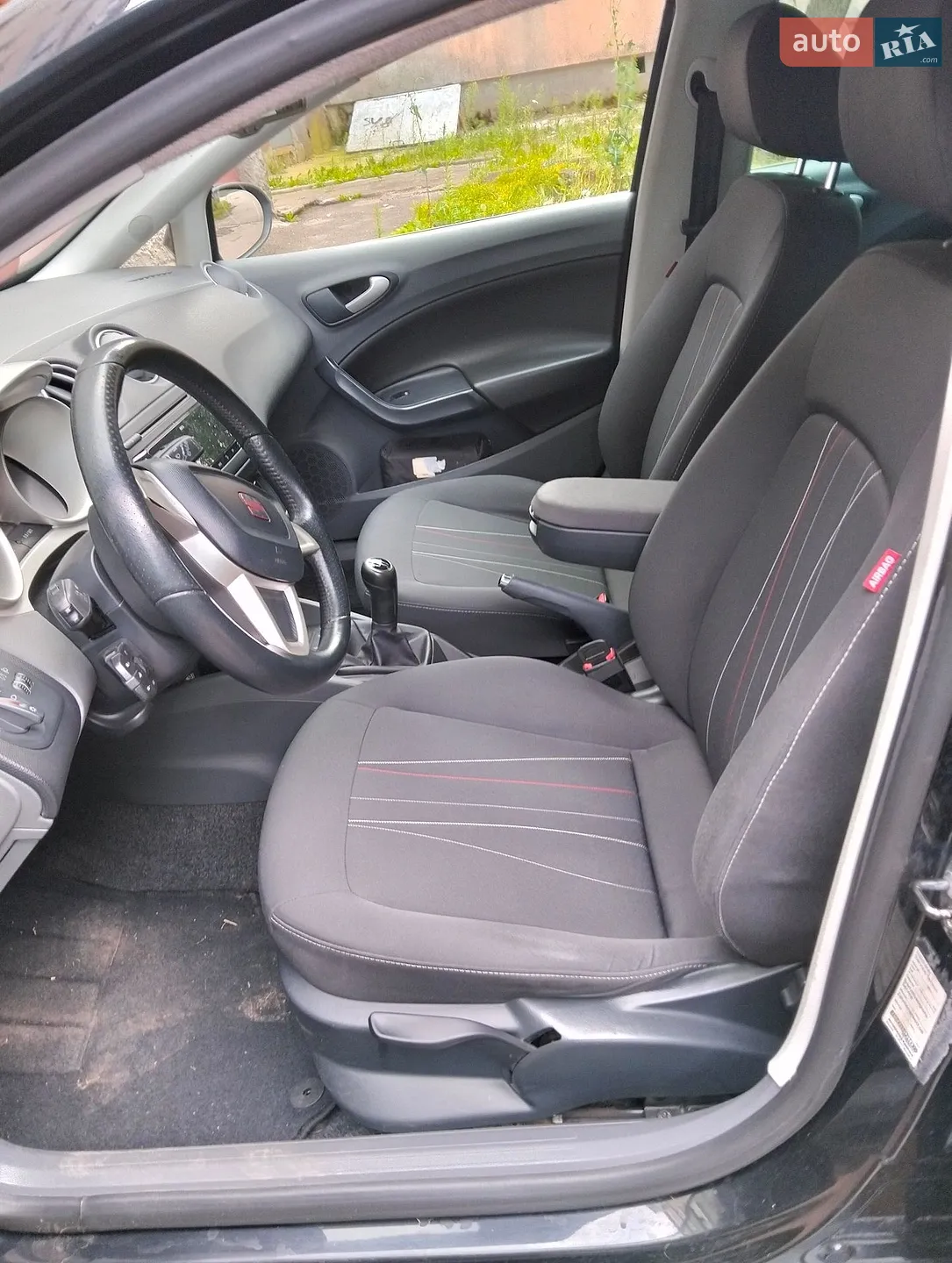 2011 SEAT Ibiza - мініатюра 9