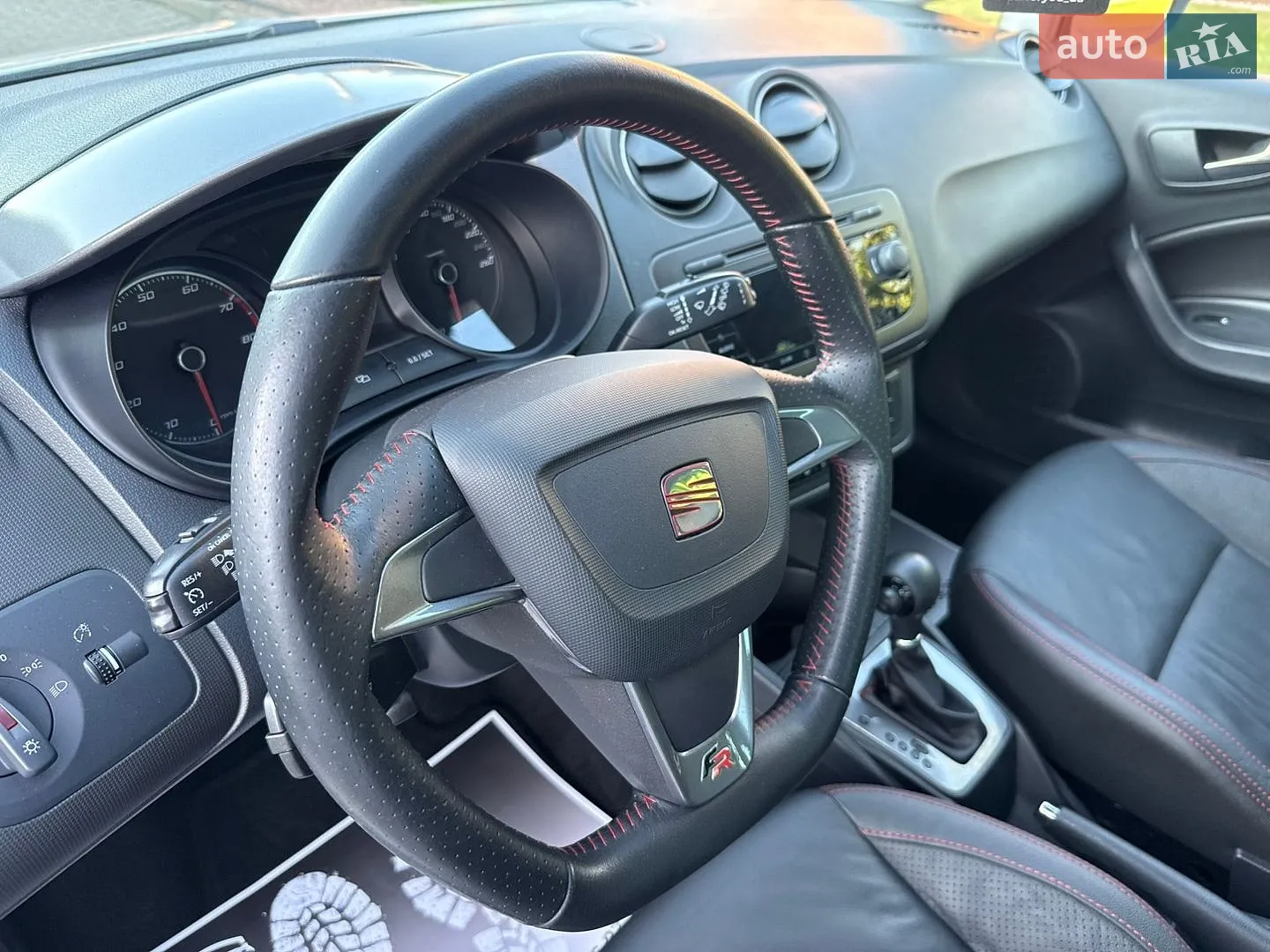 2011 SEAT Ibiza - мініатюра 21