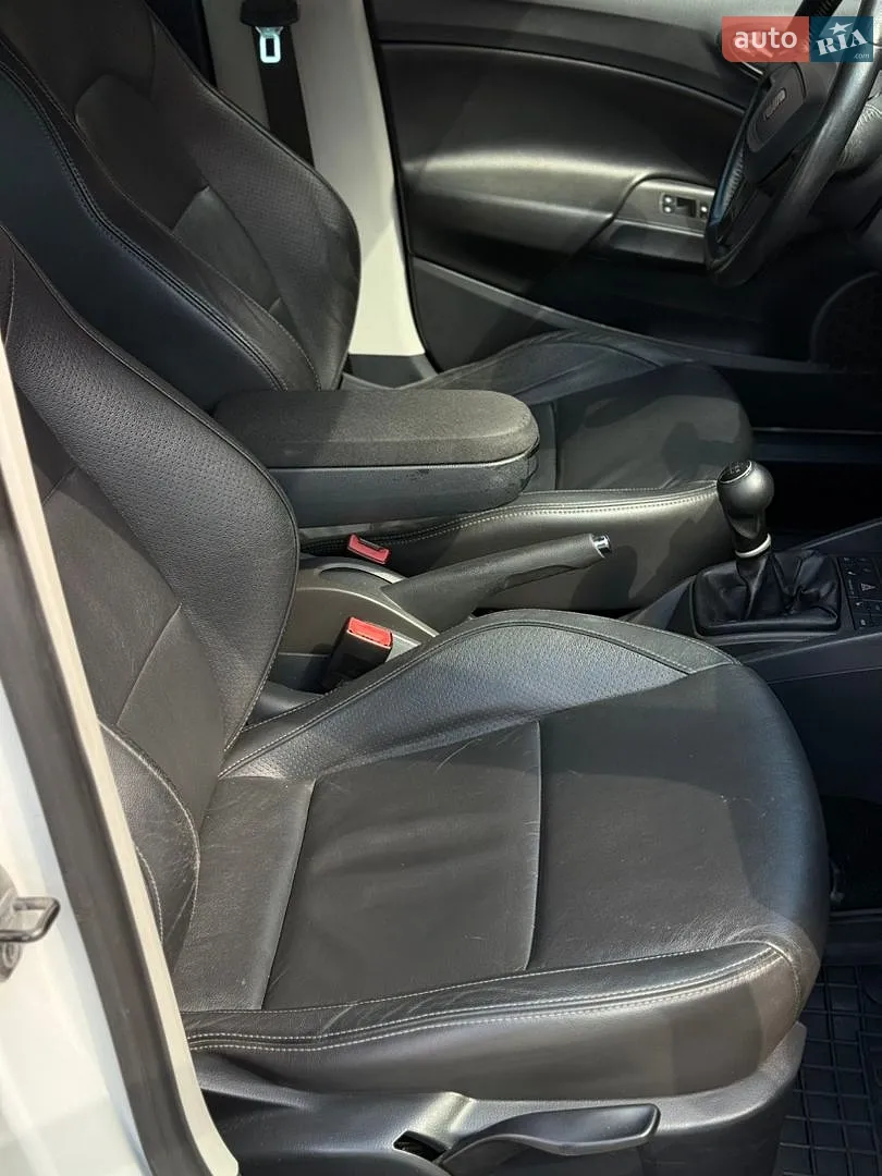 2012 SEAT Ibiza - мініатюра 16