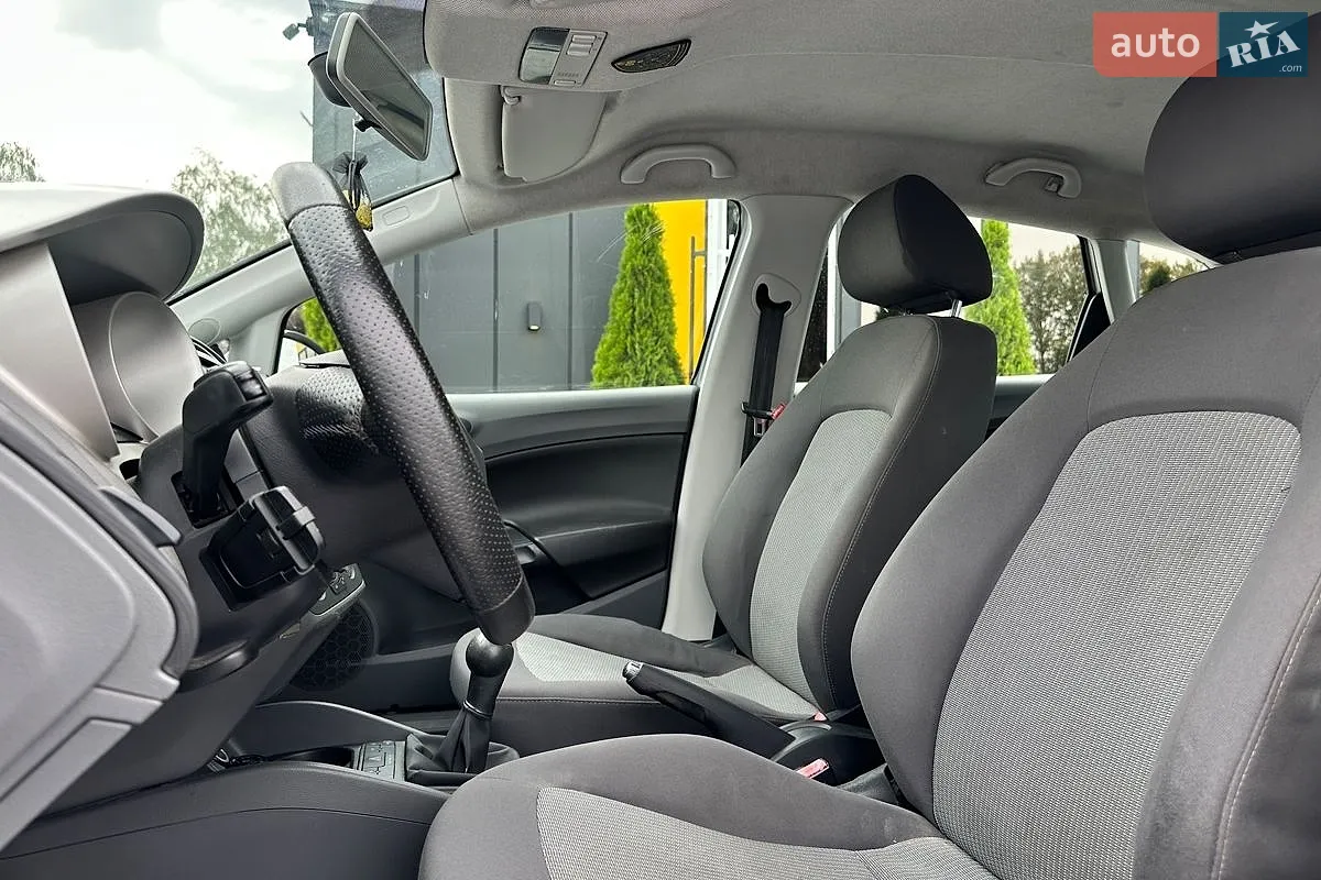 2011 SEAT Ibiza - мініатюра 9