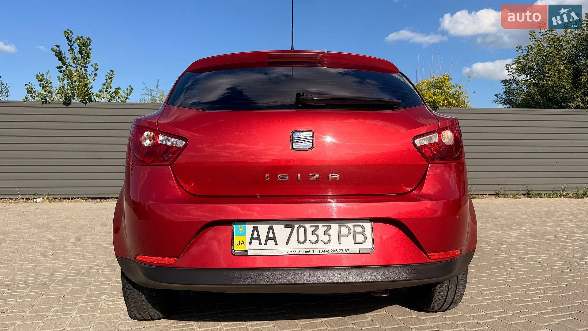 2011 SEAT Ibiza - мініатюра 2