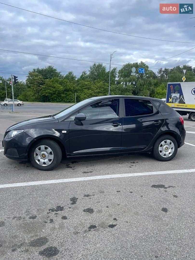 2011 SEAT Ibiza - мініатюра 4