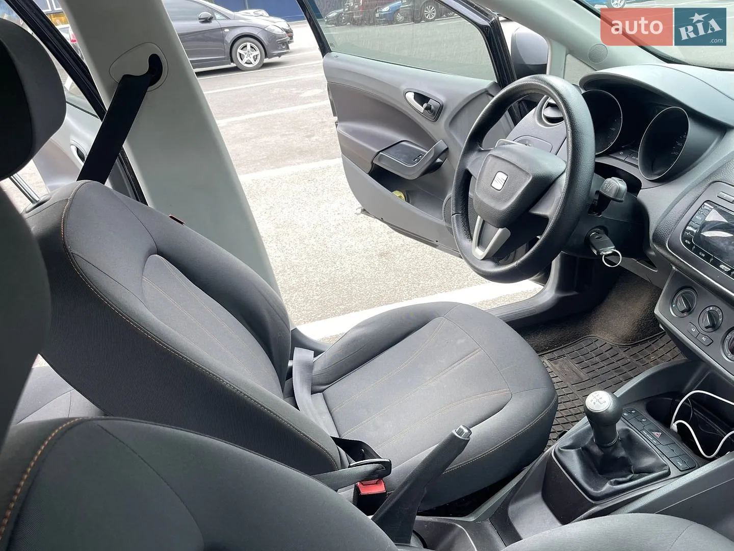 2011 SEAT Ibiza - мініатюра 12