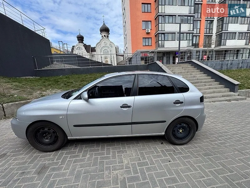 SEAT Ibiza 2003