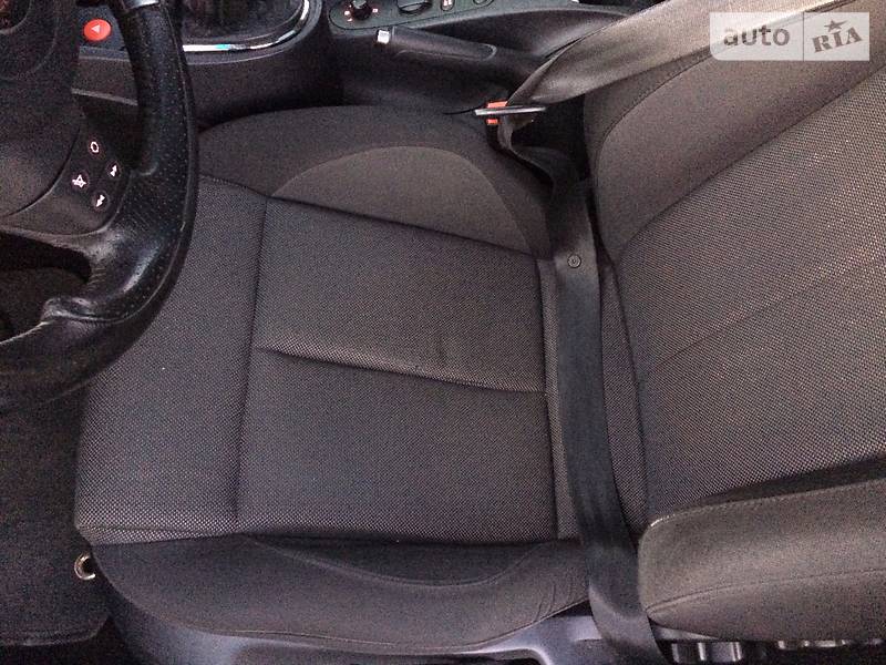 Хэтчбек SEAT Leon 2009 в Умани