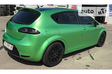 Хэтчбек SEAT Leon 2007 в Киеве