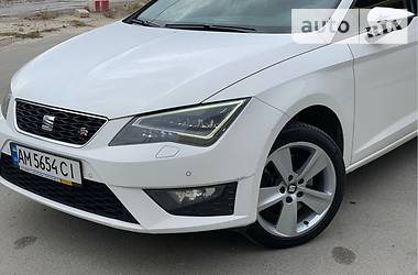 Хэтчбек SEAT Leon 2014 в Киеве