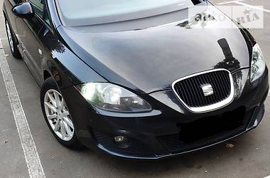 Хетчбек SEAT Leon 2010 в 