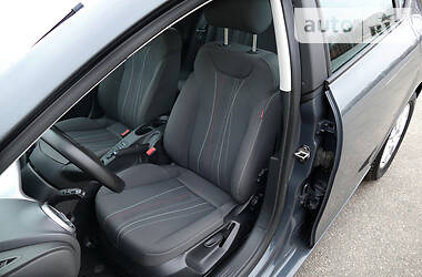 Хетчбек SEAT Leon 2011 в 