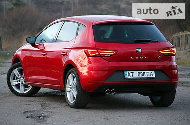 Хетчбек SEAT Leon 2018 в 