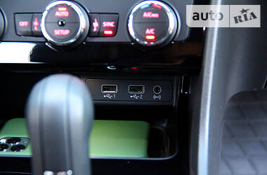 Хетчбек SEAT Leon 2018 в 