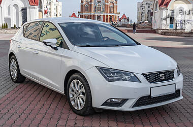 Хэтчбек SEAT Leon 2015 в 