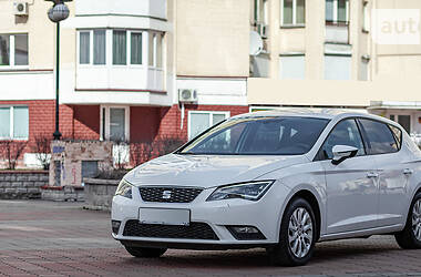 Хэтчбек SEAT Leon 2015 в 