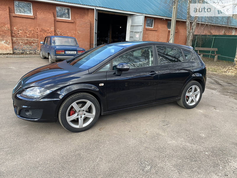 Хетчбек SEAT Leon 2009 в Ніжині