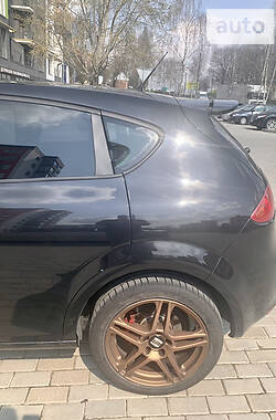 Хэтчбек SEAT Leon 2008 в Ровно