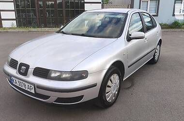 Хэтчбек SEAT Leon 2001 в Василькове