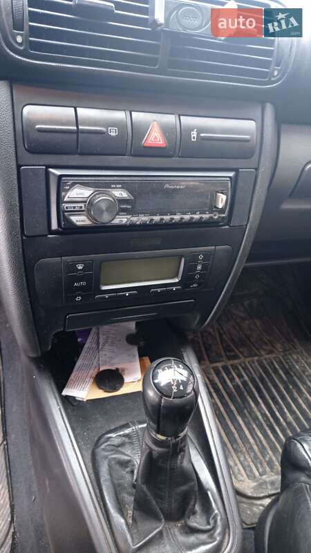 Хэтчбек SEAT Leon 2001 в Баре