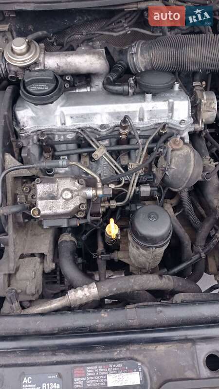 Хэтчбек SEAT Leon 2001 в Баре
