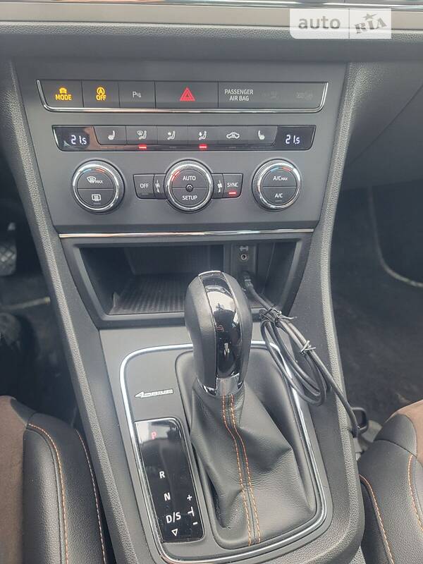 Универсал SEAT Leon 2016 в Киеве фото 5 Универсал SEAT Leon 2016 в Киеве