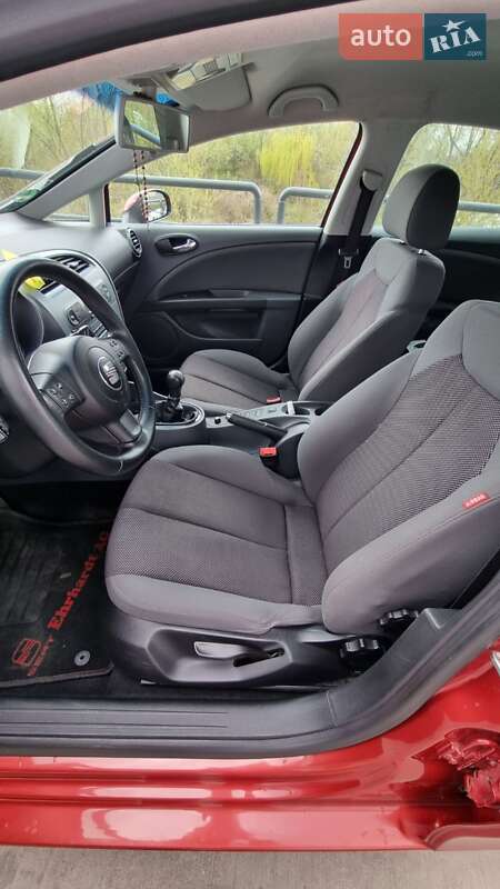 Хэтчбек SEAT Leon 2008 в Львове