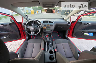 Хетчбек SEAT Leon 2008 в Чернівцях