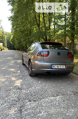 Хэтчбек SEAT Leon 2003 в Львове