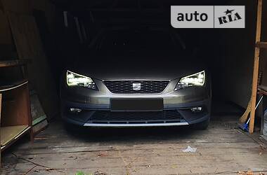 Хэтчбек SEAT Leon 2015 в Львове