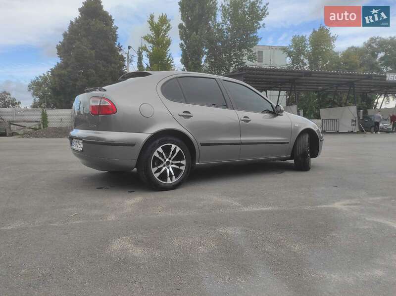 Хэтчбек SEAT Leon 2003 в Чернигове