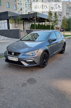 Хэтчбек SEAT Leon 2018 в Киеве