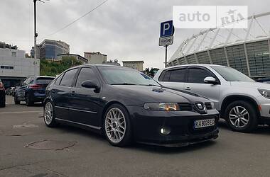 Хэтчбек SEAT Leon 2003 в Киеве