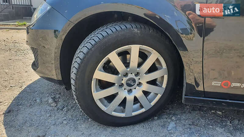 Хэтчбек SEAT Leon 2012 в Могилев-Подольске фото 11 Хэтчбек SEAT Leon 2012 в Могилев-Подольске