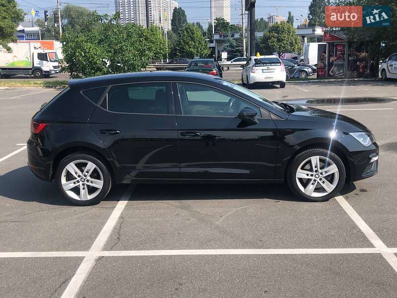 Хетчбек SEAT Leon 2017 в Києві