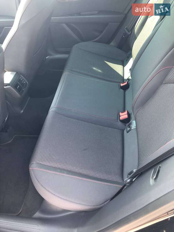Хетчбек SEAT Leon 2017 в Києві