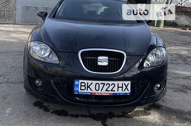 Хетчбек SEAT Leon 2006 в Радомишлі