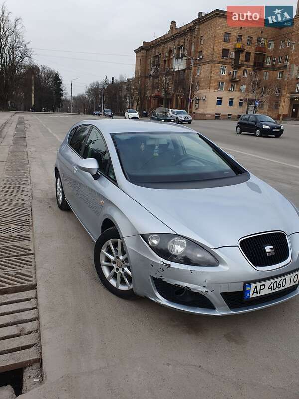 Хэтчбек SEAT Leon 2009 в Запорожье