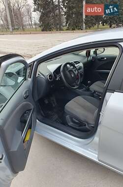 Хэтчбек SEAT Leon 2009 в 