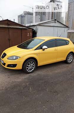 Хетчбек SEAT Leon 2010 в Києві