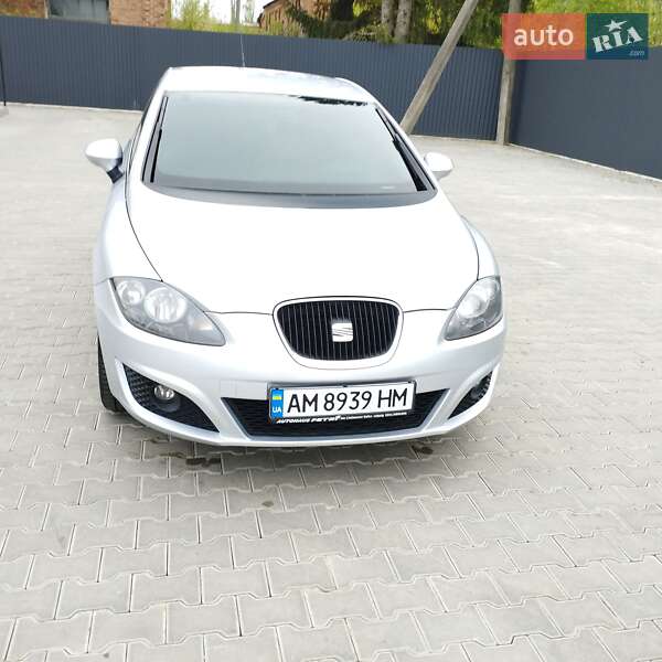Хэтчбек SEAT Leon 2009 в Хорошеве