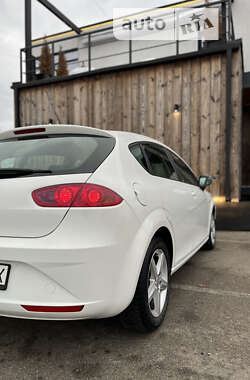 Хэтчбек SEAT Leon 2010 в Шепетовке