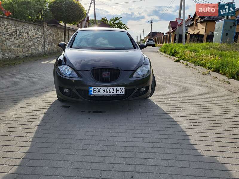 Хэтчбек SEAT Leon 2006 в Хмельницком