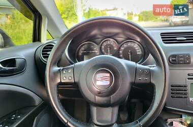 Хэтчбек SEAT Leon 2006 в 