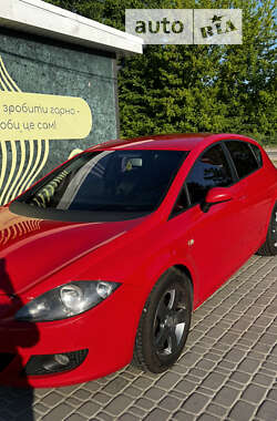 Хэтчбек SEAT Leon 2008 в Ирпене